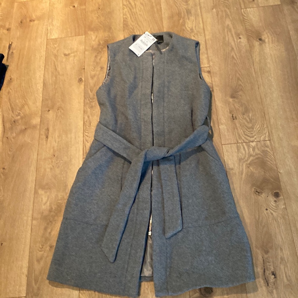 Stylish Zara sleeveless wool blend zippered tie  dress. Nwt, medium